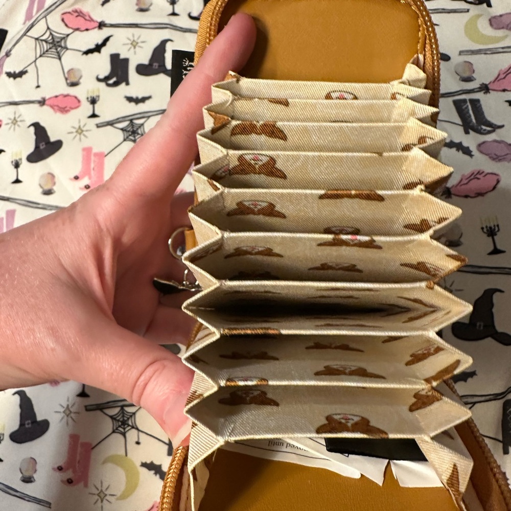Loungefly Cute Corgi-in-Ramen Zip Card Holder Wallet - Picture 3 of 5